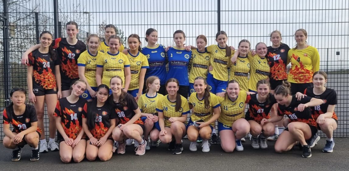 tryst77's tweet photo. A fantastic day for our U16 girls competing in @englandhandball for the first time!
Thank you to @TraffordHb @OlympiaCannock for the games today and a special thanks to Ilona from @ShropHandball for your hospitality!
See you all next month💛💙
#yellowbluearmy https://t.co/aA0KmwMXUU