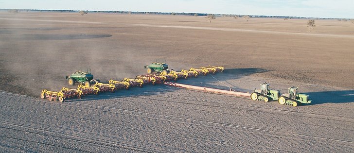 InnovationFarm7's tweet photo. Australian planter manufacturer goes to 92 metre working width with 273 tines. @MultiFarming https://t.co/OV5B0utOSr