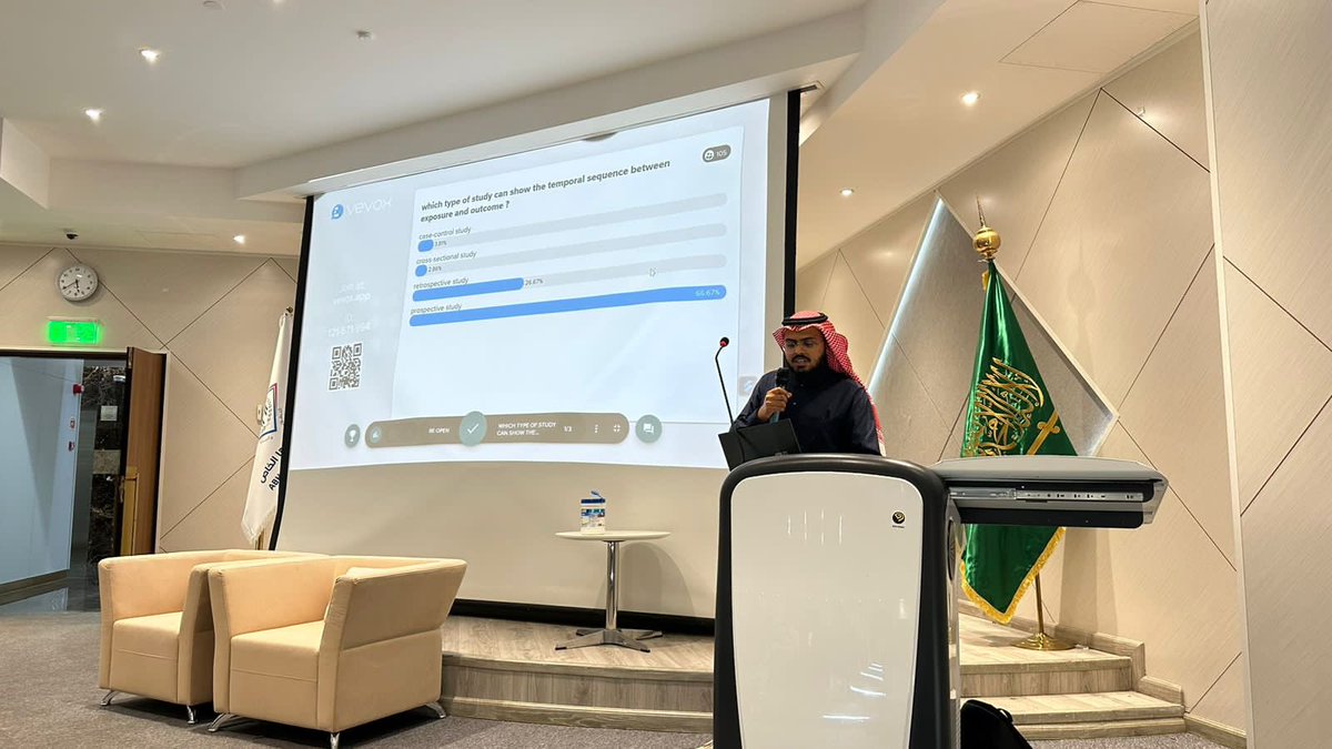 kkuresearchunit's tweet photo. أقامت #وحدة_الابحاث_الطلابية ورشة عمل بعنوان:

 Cohort study 

🗓️ السبت ٢٧/١/٢٠٢٤

📍 بمسرح مستشفى أبها الخاص العالمي

✨شكر خاص لمستشفى أبها الخاص العالمي

#جامعة_الملك_خالد https://t.co/RLdVDQ8H8S