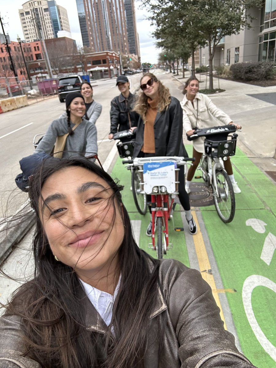 ashli molina tweet media