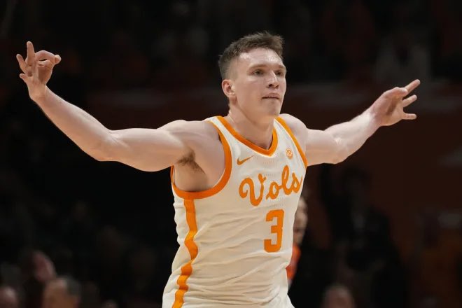 229Vols's tweet photo. Glad to be affiliated with @229Sports_ and apart of the vol twitter community! 

Ready to see this guy drop 40 tonight against Vanderbilt 💨 https://t.co/GWq6uLKNUM