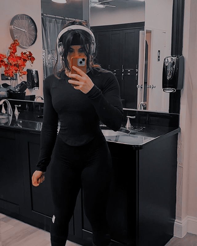 ᅠ
ᅠ
ᅠ
ᅠ

           all   black   fit   >>>

ᅠ
ᅠ
ᅠ