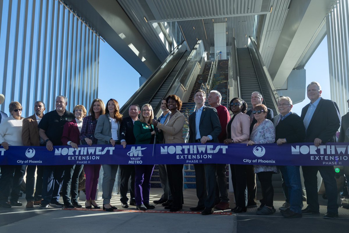 MayorGallego's tweet photo. Light rail service has officially begun at Metrocenter! 

Today, we took the inaugural ride on the new Northwest Extension II of the @ValleyMetro light rail, which will help connect our growing city, breathe new life into the neighborhood, and promote greener mobility options. 🚊 https://t.co/FcZFUavHyb