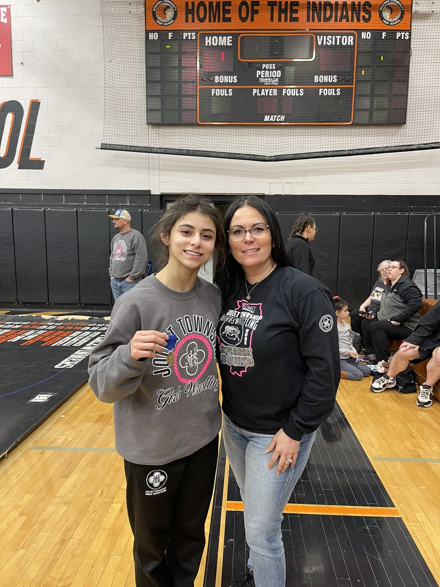 JonPereiro_'s tweet photo. Glad I was able to get to Minooka HS to catch the tail end of the @IHSA_IL Regional. Three champs and nine Sectional Qualifiers! Fantastic work, ladies!
#JTPride https://t.co/03eLIid6xj