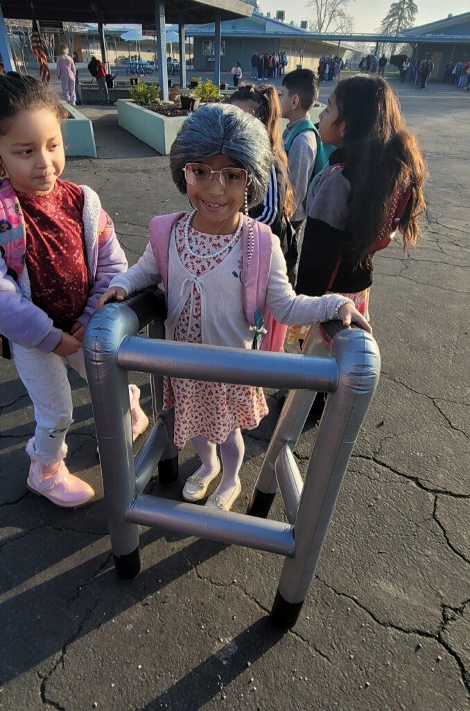 Can you believe it has already been 100 days off school!?!? We had a great day celebrating as Blue Zones Centenarians! #100thdayofschool #doitformckinley <a href="/Team_BCSD/">Bakersfield City School District</a> <a href="/AttendanceBcsd/">BCSD Attendance ASW Team</a> <a href="/BlueZones/">Blue Zones</a>