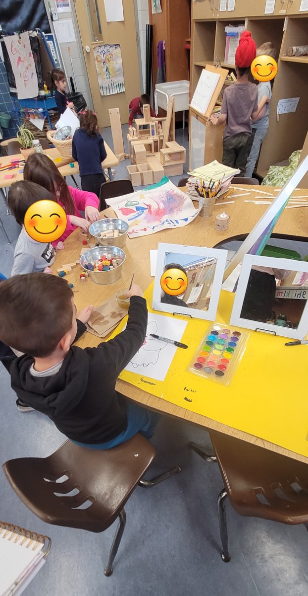 Spent my Friday observing in a local kindergarten classroom. So great to see the students engaging in their play-based learning. Look at that self-portrait in the works! #playbasedlearning #earlyyears @EY_uwindsor