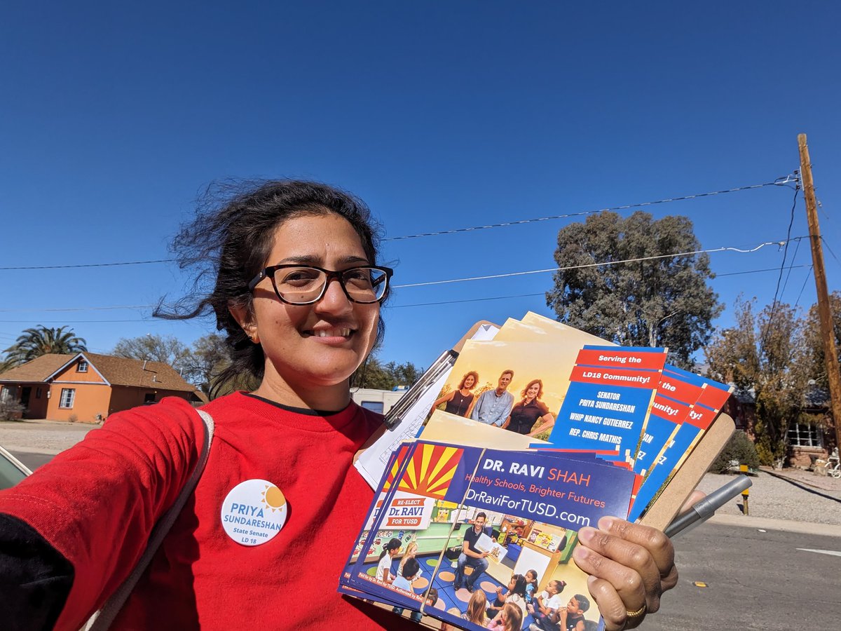 A beautiful though windy day to collect more signatures to get on the ballot this year! 

Sign my petition at go.azsos.gov/wywd and sign for @nancygforAZ @MathisforAZ too while you're there!