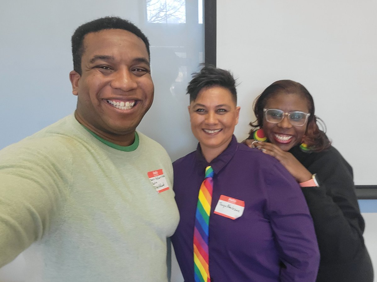 Full house and lots of friends at the <a href="/ProgressiveMass/">Progressive Mass</a> Annual Meeting today. Really appreciated the conversation between <a href="/SoniaChangDiaz/">Sonia Chang-Díaz</a> &amp; <a href="/rkuttnerwrites/">Robert Kuttner</a> about the challenges to creating lasting progressive change in Mass. We have a lot of work to do! #mapoli