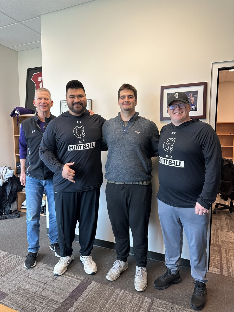 ZaneRoeder's tweet photo. Had a great official visit at @YotesFootball! Thank you Coach Moroski, @CI_CoachBale,  Coach Iupati, Coach Iacono and the rest of the @collegeofidaho staff for making me feel at home! #Yotesteel

@coachtoakridge @ORHS_Football https://t.co/dwNTE4OGay