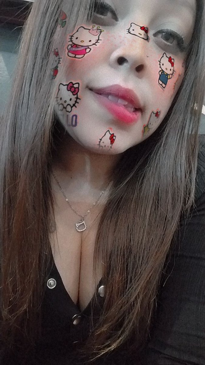 Karla090320's tweet photo. 🥴😋 https://t.co/OhbogTERfK