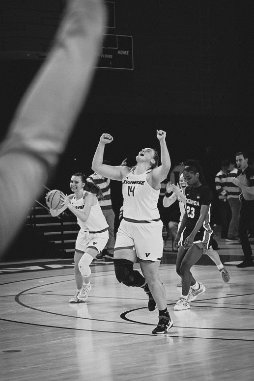 WORK TIL WE WIN ⚡️
Cavs 81, # 8 Catawba 71

#VoverMe