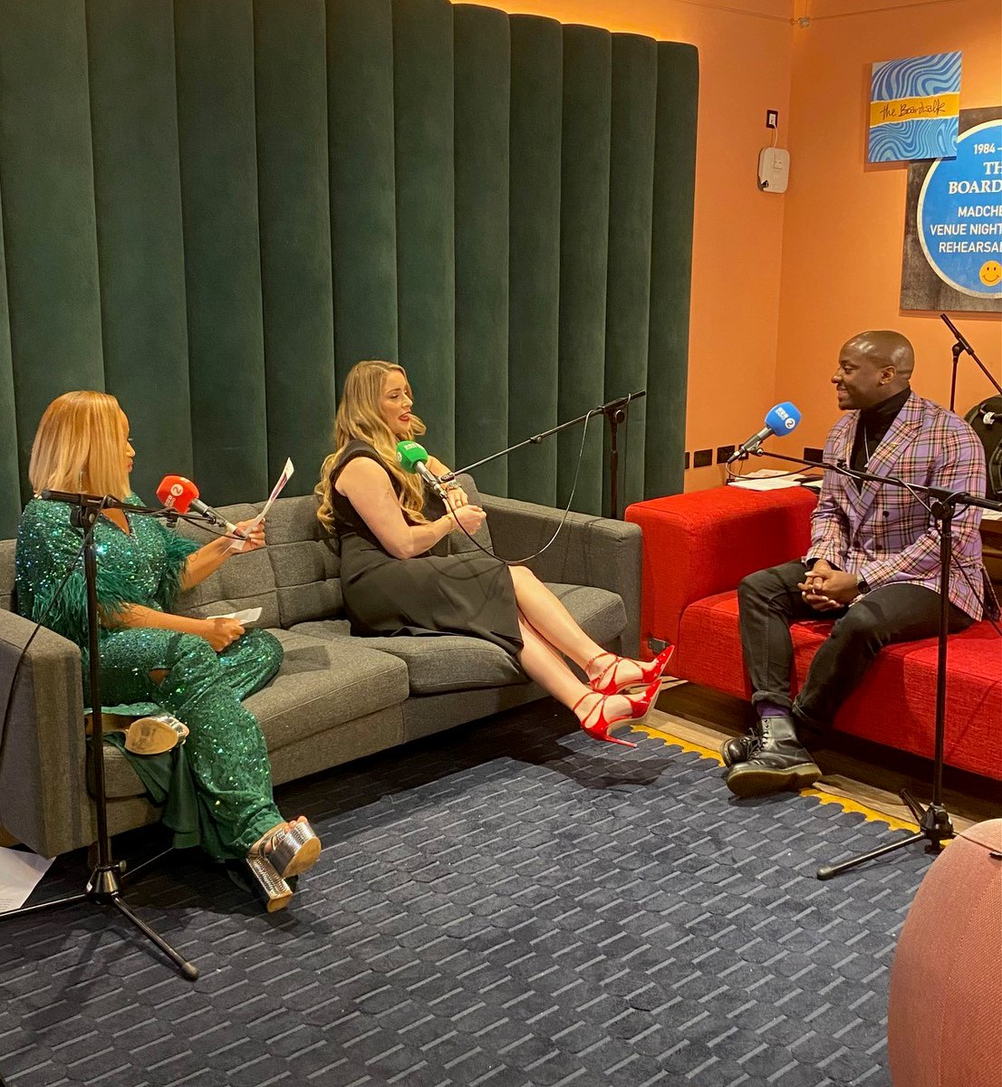 Aladdin The Musical tweet media