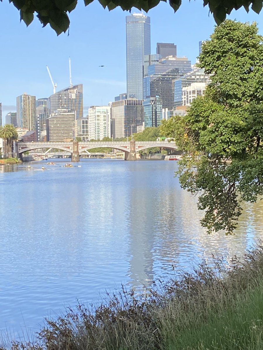 Happy new year Xers (formerly tweeters) ! Wishing you all the very best for 2024 and beyond. Great morning to be out on my bike in #LoveMelbourne