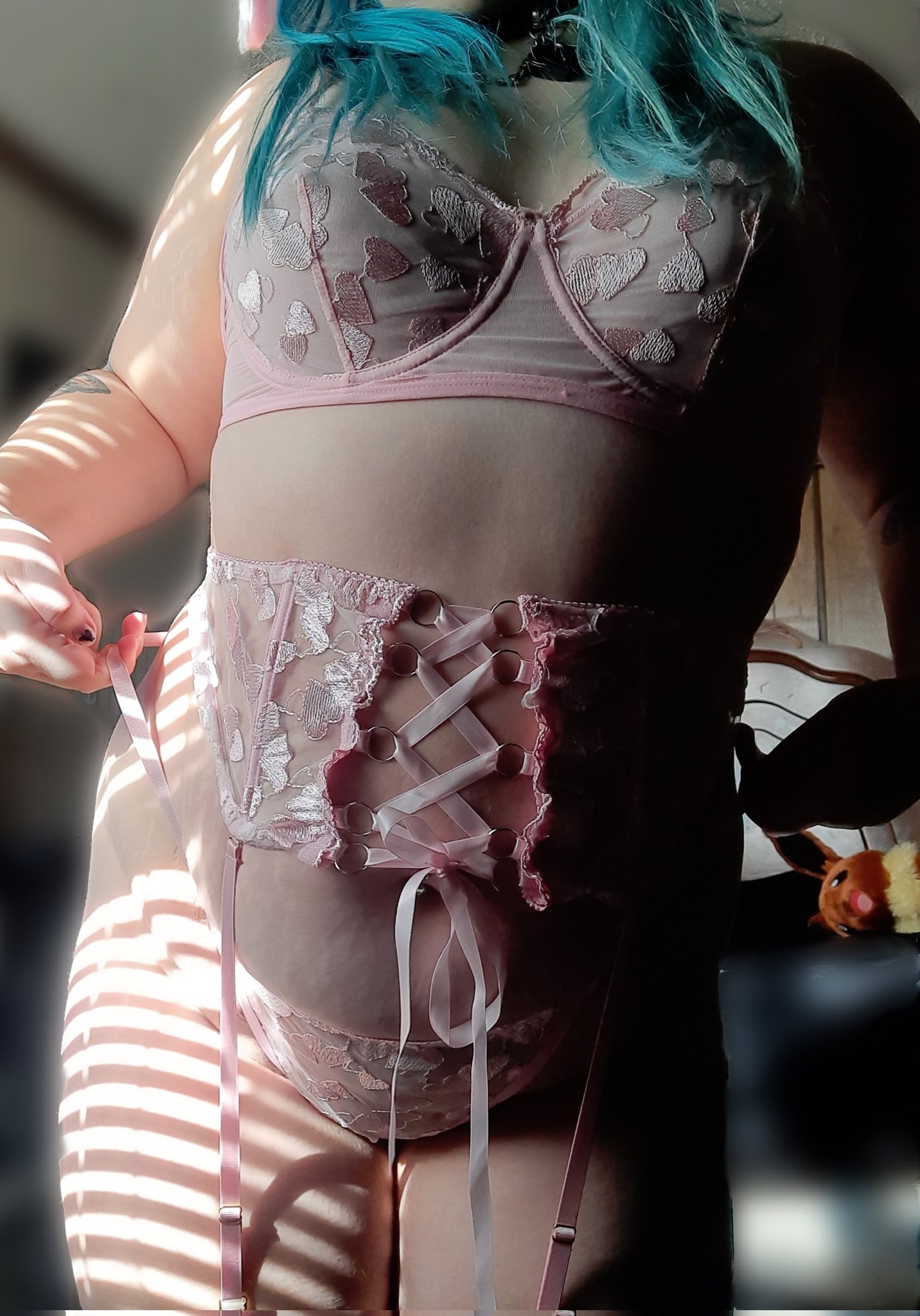 Be mine 🩷 https://t.co/9BBBbeQVSW https://t.co/Otnq0CRQQA