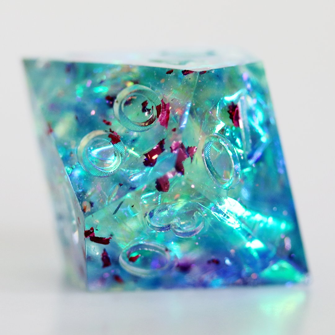 kreidice's tweet photo. Handmade resin dice
•
•
•
#dnddice #diceset #dicegames #diceporn #dicemaniac #polyhedraldice #polyhedraldiceset #diceaddict #diceaddiction #dicemaster #dicecollector #dicecollection #rpgdice #dicetray #ttrpg #boardgames #dicemaking #dicemaker #resindice #handmadedice #kreidice https://t.co/Bo5fwSTTTs