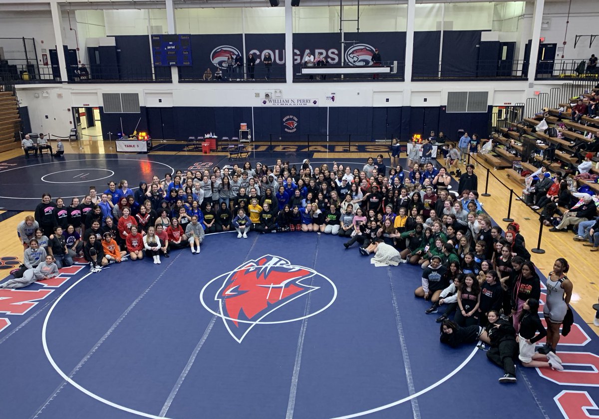 conantathletics's tweet photo. Conant is proud to host first year for IHSA Regional Girls Wrestling Championships! #IHSA #CougarPride #D211 https://t.co/iZMr8PYDCA
