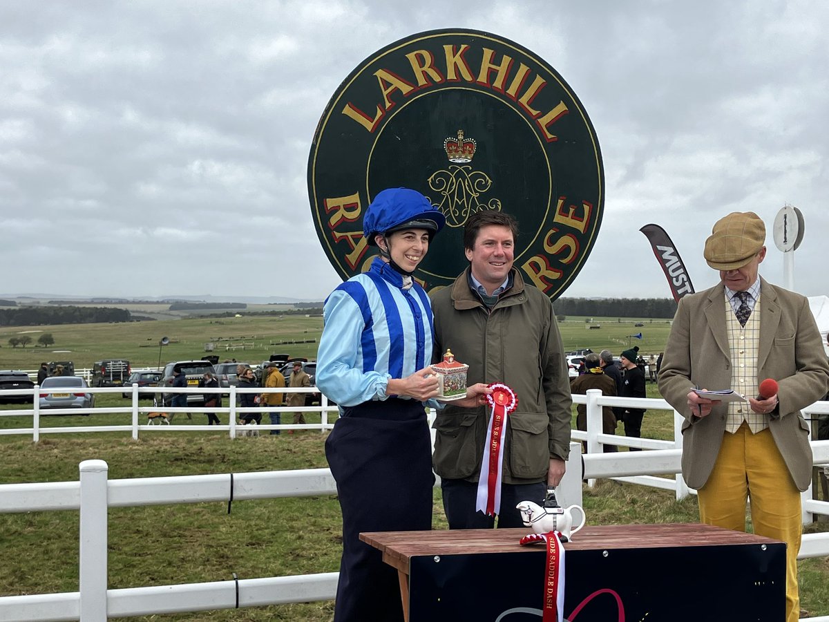lucinda_sims60's tweet photo. Age is but a number,  20 yrs young winning a charity side saddle race . Danetime Panther and @oliv0live @ianwilliamsraci @LarkhillRacing @RoRlatest https://t.co/PXmWdGf4pc