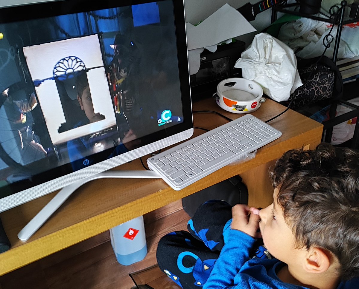 awariflow's tweet photo. Cuando un niño de 4 años está pendiente a una comparsa, algo bueno tendrá que tener. Enhorabuena @GermanGRendon , este año comparson. Gracias por abrirte en canal https://t.co/WHEsRuwoYh