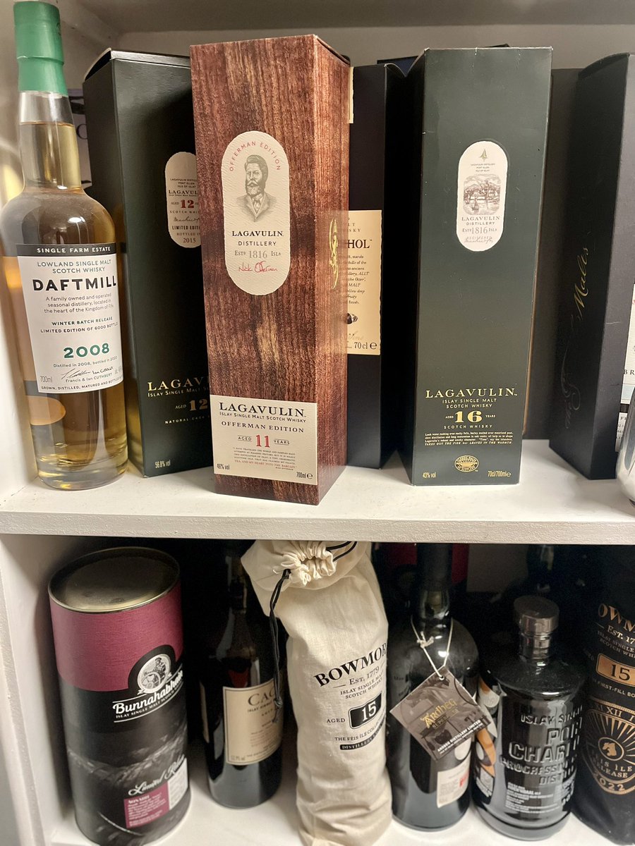 Nothing2seemate's tweet photo. Always teasing me https://t.co/b4fy0ByurY