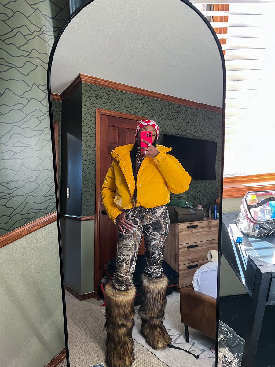 africanaaa_'s tweet photo. brrrr 🥶 https://t.co/7KN58VqA3n