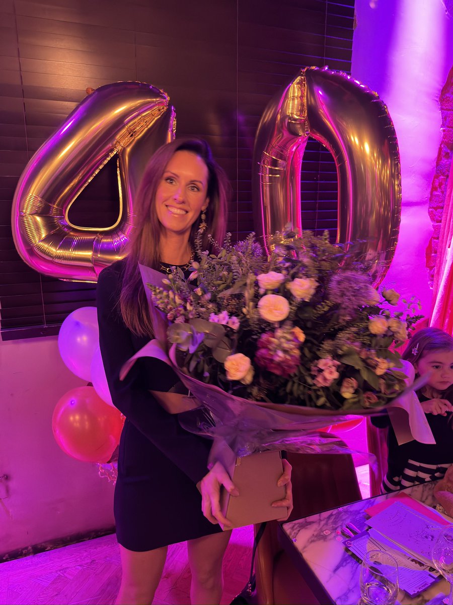 doolan_laurad's tweet photo. Thank you for such a wonderful birthday 🎁🥂🎉🍾👌🏻🥰😘 xxx https://t.co/t11Mcwz0gP