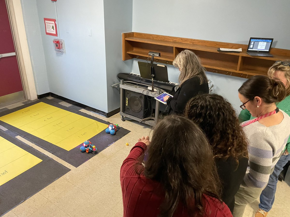 Meegan Molander (@meeganmolander) on Twitter photo Best part of my week was facilitating a Digital Learning PD session @ GWS w/ <a href="/mrs__barra/">Mrs. Beth Barra 《 she/her 》</a> and Aimee McAlpine! Lots of laughs and learning! Thanks <a href="/gwsppal/">Gov. Winslow School</a> for hosting 😊#weRMarshfield Best part of my week was facilitating a Digital Learning PD session @ GWS w/ <a href="/mrs__barra/">Mrs. Beth Barra 《 she/her 》</a> and Aimee McAlpine! Lots of laughs and learning! Thanks <a href="/gwsppal/">Gov. Winslow School</a> for hosting 😊#weRMarshfield