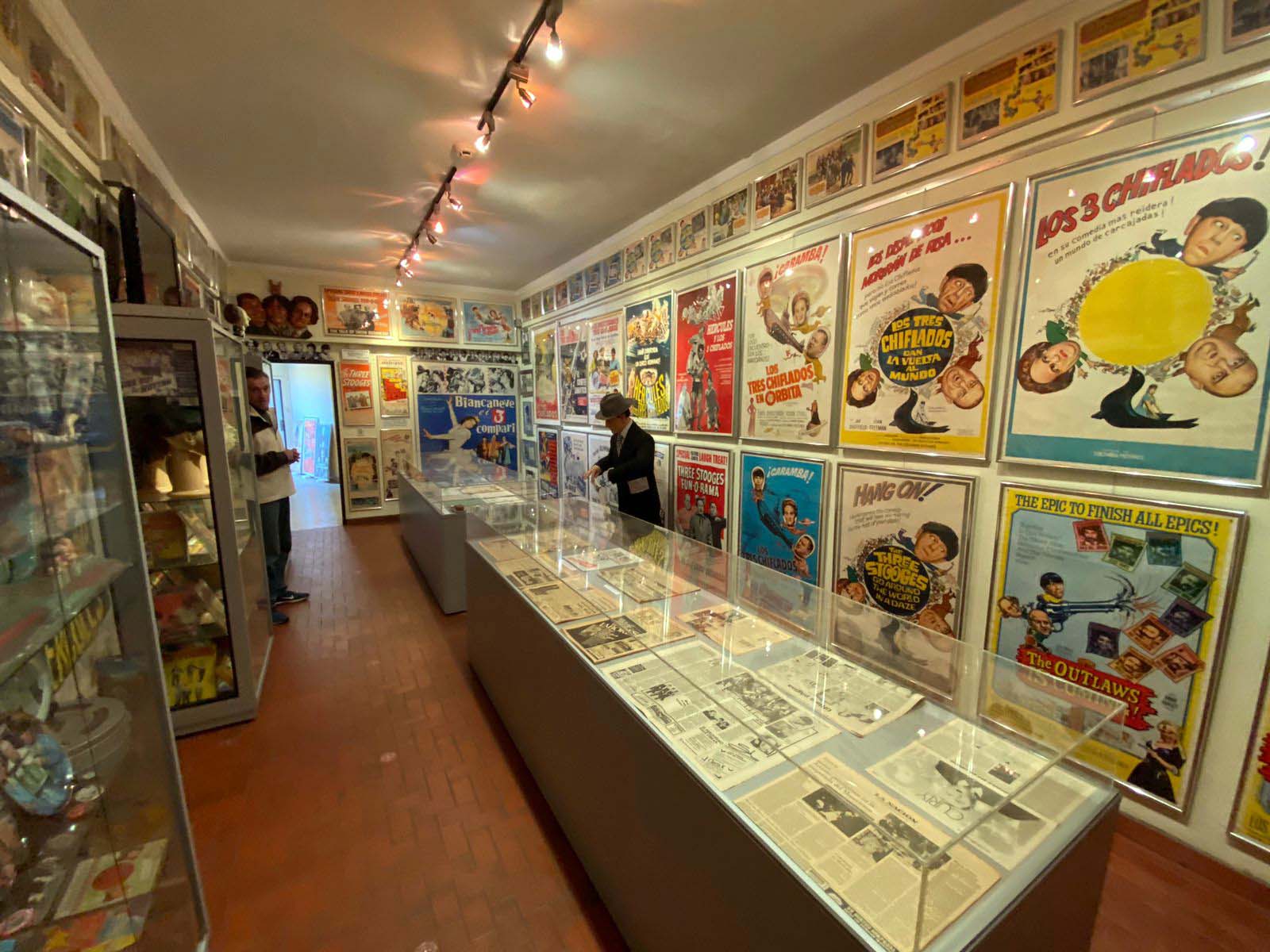 El Destape on X: "Único en Iberoamérica, un museo en Adrogué homenajea a  Los Tres Chiflados ⬇️ https://t.co/B2Vx9Wes9W https://t.co/hEXTHOFQOC" / X