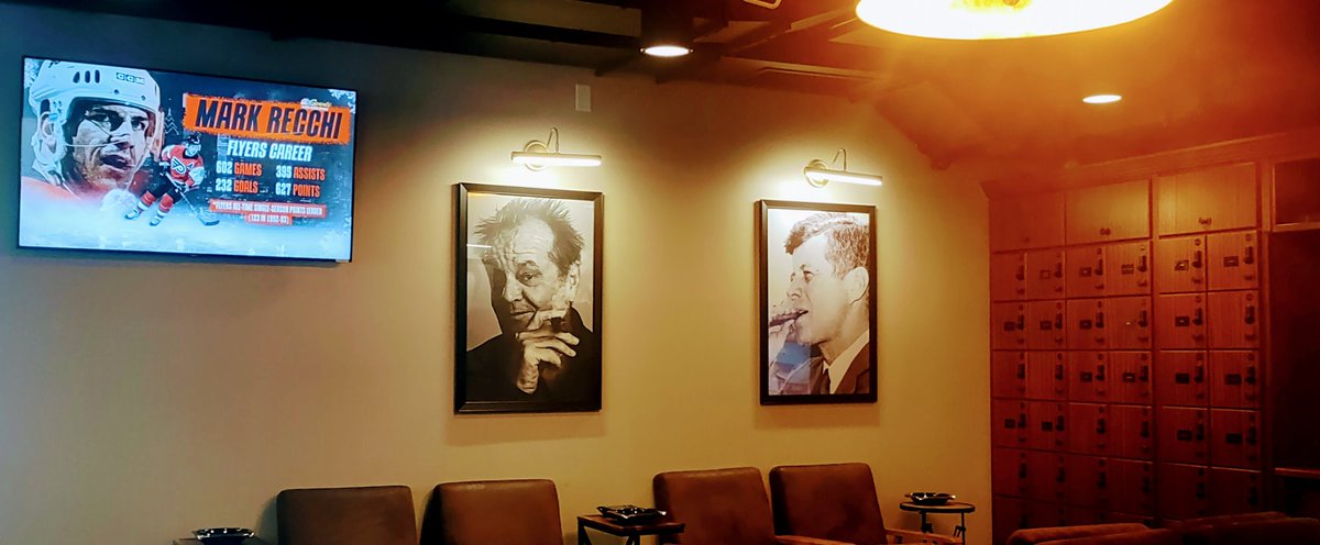 guidancekevin's tweet image. Gorgeous Cigar Bar to prep for The Genesis Show.  Some Red Meat Lovers, Macanudo Orange, and a great flight, predominantly small batch bourbon.  A must stop for my cigar loving friends.