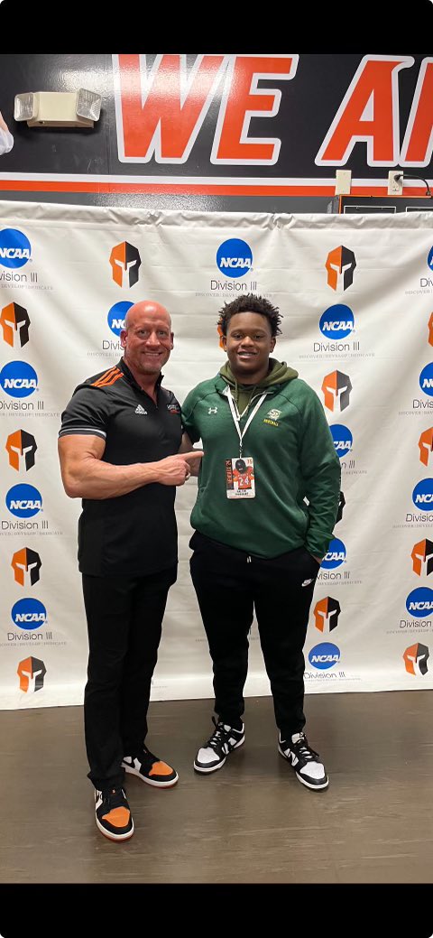Had a great time visiting Hendrix College  with <a href="/CoachKT_/">KleaT Coach</a> <a href="/RussHeidiSLC/">Russ and Heidi Phillips🏈</a> <a href="/NotCoachBuck/">NotBuck NotBuchanan</a> <a href="/CoachDoerrHDX/">Mason Doerr</a> <a href="/_WeaponX44/">Mason Johnson</a> and the rest of the coaching staff and team