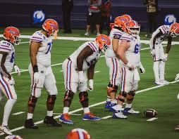 _JohnMills_'s tweet image. All Glory To God! After an amazing conversation with @coach_bnapier I am BLESSED to receive my 16th Division one offer to @GatorsFB Go Gators! @KalebJ72 @darnellru53 @RossBares @CoachVandermade @myleskholmes @jlawson707 @SIscores 

#lineman #football #pancake #offered