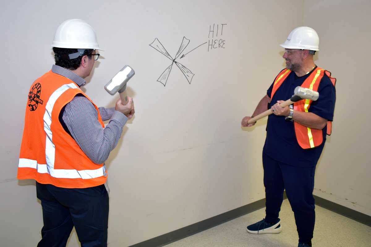 MercyJeffCounty's tweet photo. The first swings of the sledge hammers kick off our project to build two new cardiac catheterization labs. Cath labs are where our cardiovascular team provides care from minimally invasive tests to advanced heart procedures including for patients who suffered a heart attack. https://t.co/1w1X2zb7OU