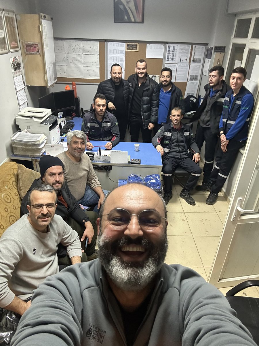 Devamkeee. Bandırmadayız. Selamlar. <a href="/EnerjiSenGM/">Enerji-Sen Güney Marmara Şubesi</a>