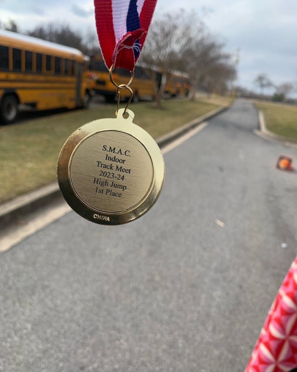 highjumpjay's tweet photo. Pictures &amp; results from smac championship 🥇 https://t.co/H1NYkxySlj