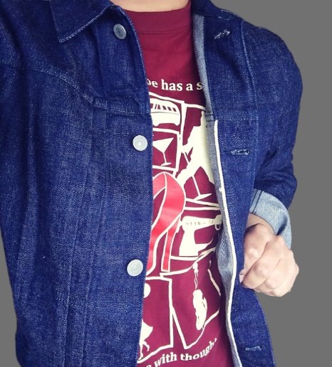 手に入れた謎パンツは多少肌寒くてもこのGジャン・Tシャツと合わせたかったやつ

ヘリンボーンだが化学繊維混コットンのコーデュロイみたいな上質な生地感は手に入れて良かったと実感

このGジャン・Tシャツを育てたいので今回の組み合わせはヘビロテにしよ！

今年はもう服買わない！！！！