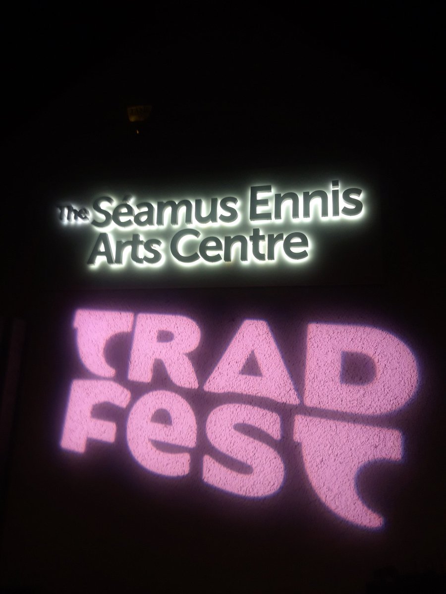 Few works made such a deep impression on me in my twenties as Timothy O'Gradys #ICouldReadTheSky A real treat to hear beautiful musical accompaniment bring the words & Steve Pyke's images alive in the @seamusennisarts as part of #Tradfest #CathyJordan #LondonIrish