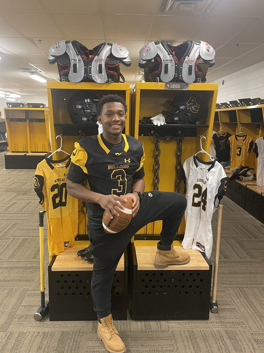 Ryan Shelby (🏈QB) (⚾️ Pitcher) tweet media