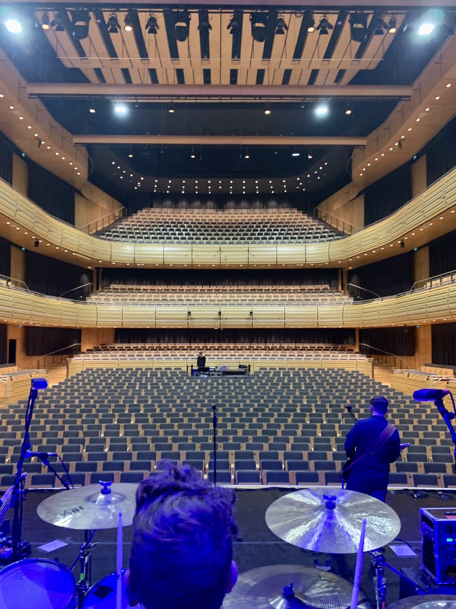 ‘After and before’. Such a great show in Gateshead tonight @glasshouseicm 🚀🚀🚀 Absolutely unbelievable audience! You took the roof off. Thank you all so so much for coming out to play and making us feel like kings. You smashers! 🙏🏻🌻