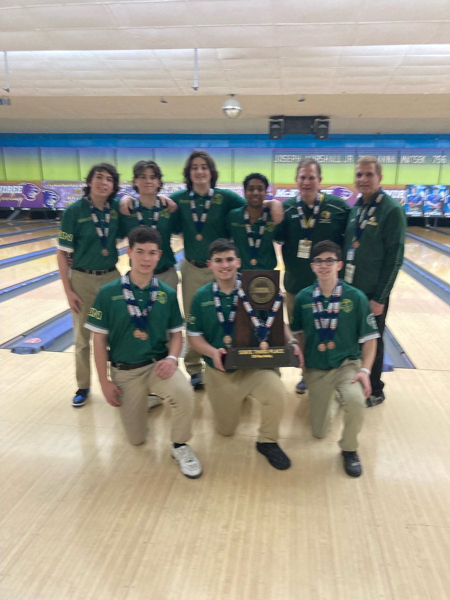 Congratulations to our Boys Spartan Bowling team on a historic season and weekend. First time in program history. 3rd place in state as a team and 3 All-Staters. 
Kai Nitzschke -8th place 
Nick Sachs- 6th place
Josh Sachs - 2nd place 
<a href="/glenbrooknorth/">Glenbrook North HS</a> <a href="/BoosterGbn/">GBN Booster Club</a> <a href="/GBN_SHIELD/">The Shield</a>