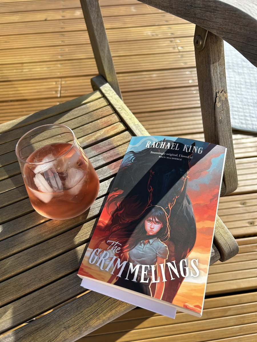 Courtney Johnston tweet media