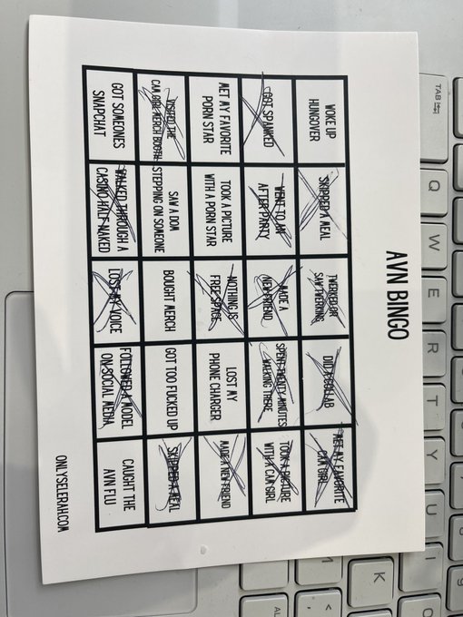 I got bingo @ImSelerah what do I win? 😋 https://t.co/Wm1f2IynsH<a class="tags" href="/tag/imselerah">@imselerah</a>