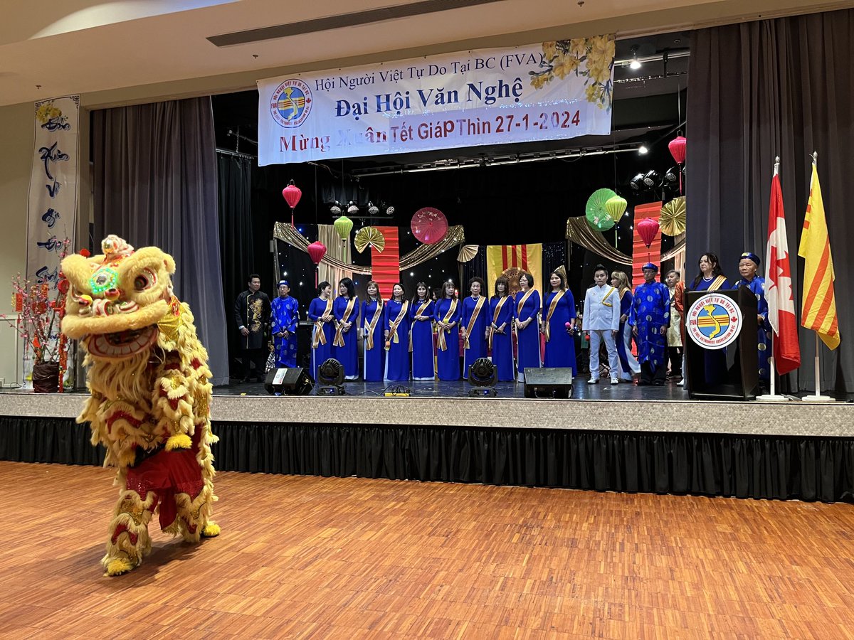 It was a pleasure to join ⁦@JennyKwan, ⁦@adriandix⁩ Dix, ⁦@AnneKangMLA⁩, ⁦@MikeKlassen⁩ & ⁦@LennyNanZhou⁩ at Lunar New Year celebrations with the Vietnamese-Canadian community today - health, happiness and success in the year ahead.
Chuc Mung Nam Moi!