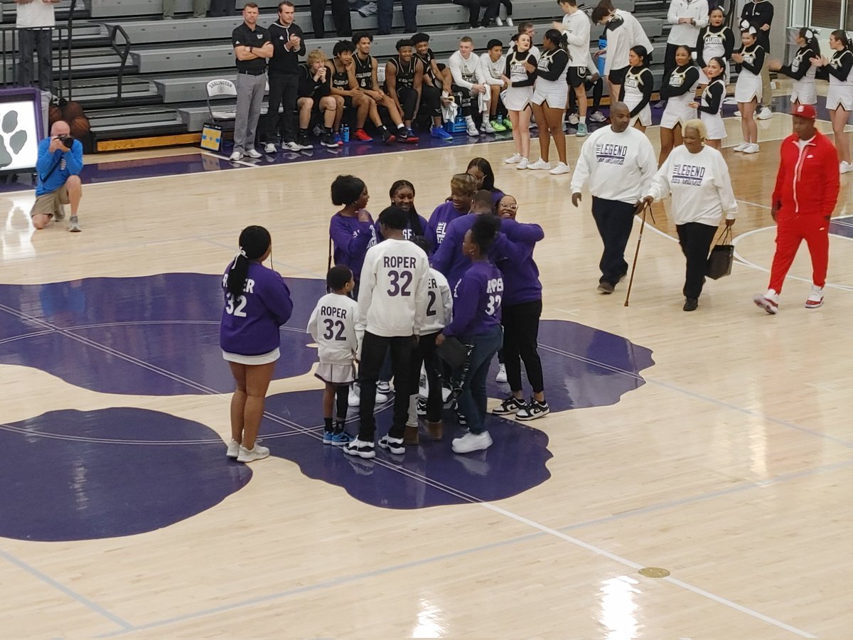 Alex Farrer tweet media