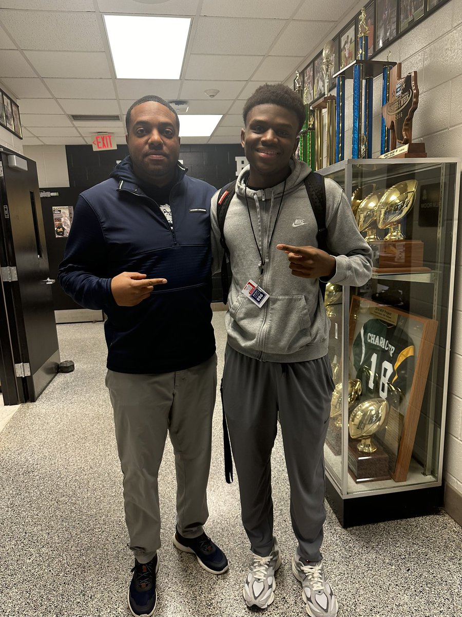 Ronald (Ron)Esene 🇳🇬 (@eseneronald) on Twitter photo After a great visit I’m blessed to receive an offer from <a href="/SWOSUFootball/">SWOSU Football</a> <a href="/CoachJonClark/">Jon Clark</a> <a href="/_CoachLeyden/">Collin Leyden</a> <a href="/coachquise_/">Marquise Cunningham</a> <a href="/Coach_QuestHuff/">Marqueston “Quest” Huff</a> After a great visit I’m blessed to receive an offer from <a href="/SWOSUFootball/">SWOSU Football</a> <a href="/CoachJonClark/">Jon Clark</a> <a href="/_CoachLeyden/">Collin Leyden</a> <a href="/coachquise_/">Marquise Cunningham</a> <a href="/Coach_QuestHuff/">Marqueston “Quest” Huff</a>