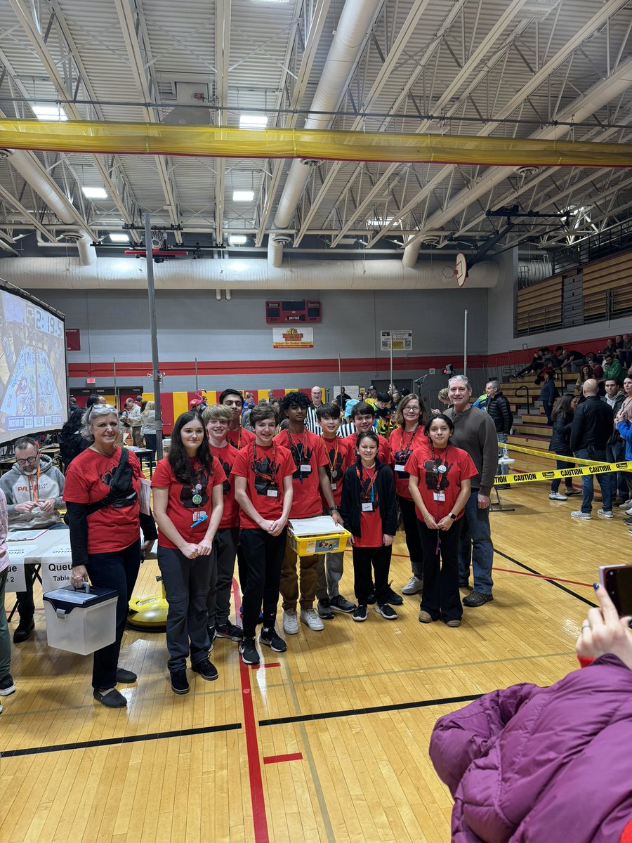 3MeghanBeard's tweet image. State bound for this Robotics team! So proud of these kids! @hadleywildcats #legorobotics @legos