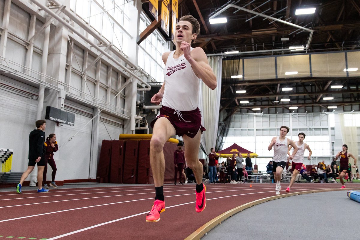 Eli Hoeft (unattached) runs to a winning 800m time of 1:53.30 at the Jack Johnson Classic! #ncaaTF