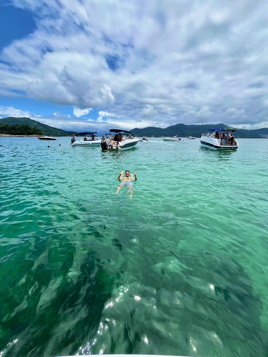 JrJuninho0o's tweet photo. Se o pensamento é positivo a maré é sempre boa. 🍃🌊✌️
#Ilhasbotinas https://t.co/Lzm3w0yBnA