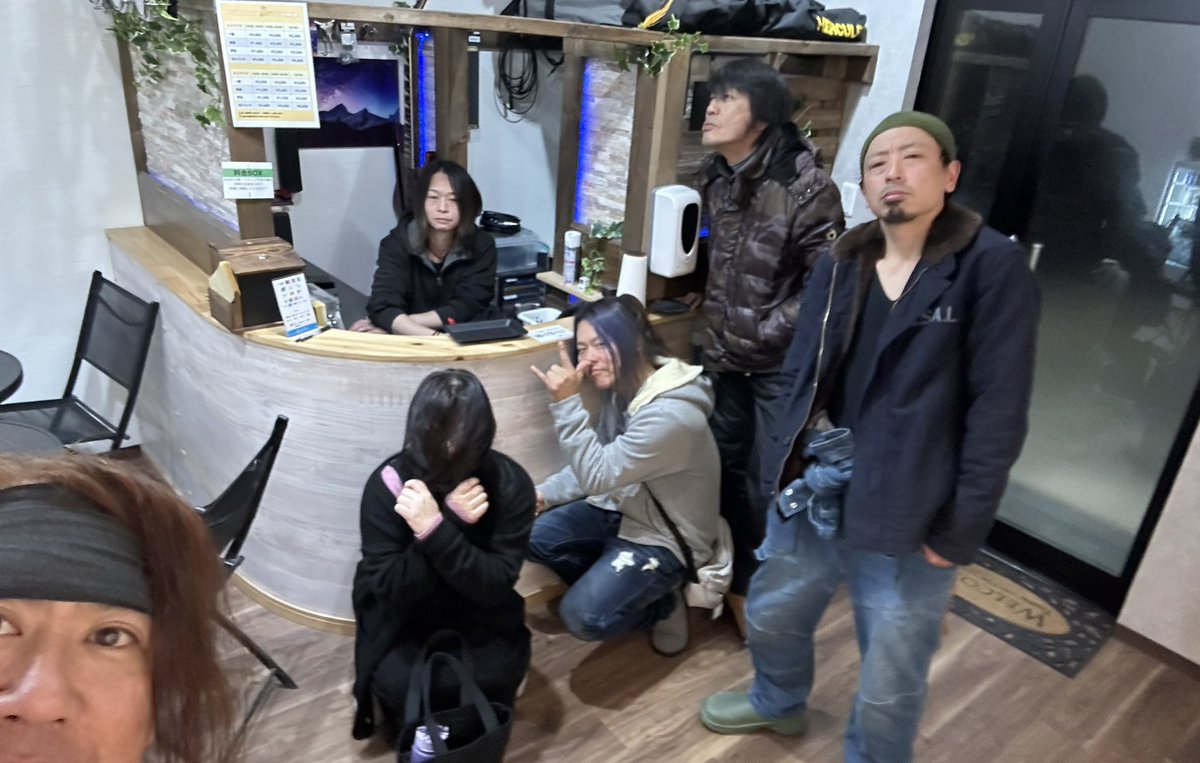 RoyalLine_Japan's tweet photo. 昨晩は2024年最初の初リハ‼️でした‼️
#RoyalLine #TheMelodyRemainTheSame #StudioLily https://t.co/zxg49fyoh3