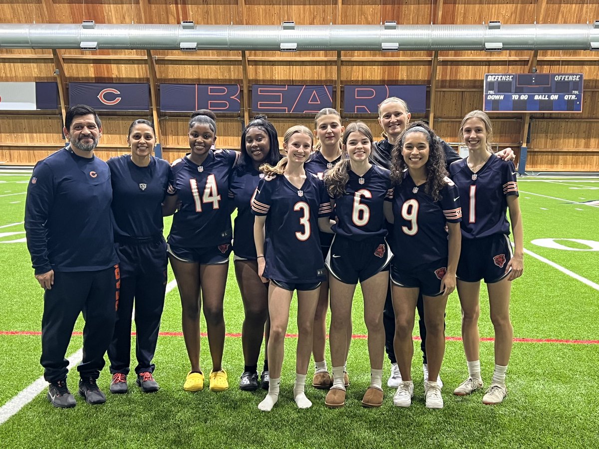 Warriors Flag Football (@wbflagfootball) on Twitter photo ❤️❤️ The greatest game has brought some of the greatest people to my life❤️❤️ <a href="/Silva321FUTP60/">Gustavo Silva</a> <a href="/BearsOutreach/">Chicago Bears</a> ❤️❤️ The greatest game has brought some of the greatest people to my life❤️❤️ <a href="/Silva321FUTP60/">Gustavo Silva</a> <a href="/BearsOutreach/">Chicago Bears</a>