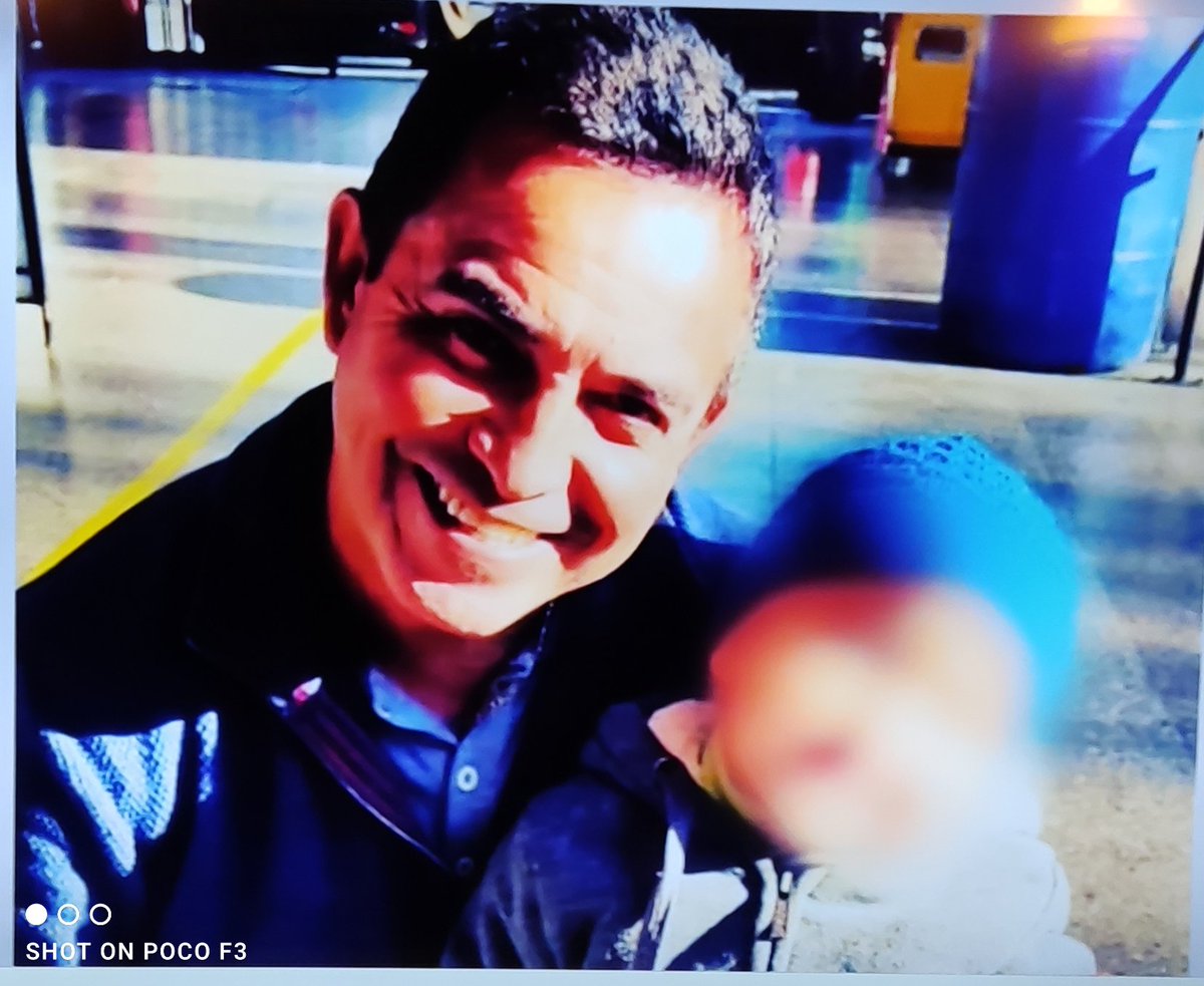 Míralos bien <a href="/GabrielBoric/">Gabriel Boric Font</a> míralos bien.
Dos trabajadores honrados fueron asesinados por extranjeros.
Que estás esperando, que estás esperando.
#RENUNCIABORICCTM