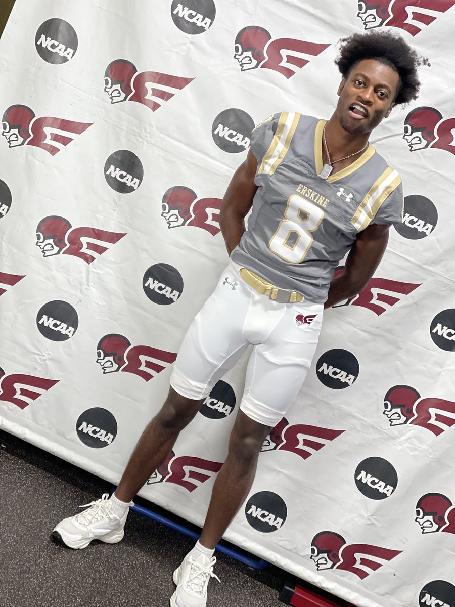 Quadir Scott (@quadir_egb) on Twitter photo #AGTG Wonderful day today with <a href="/FleetFB/">Erskine Football</a> and <a href="/drewengels/">Drew Engels</a> I appreciate the visit coach ✔️✔️ #AGTG Wonderful day today with <a href="/FleetFB/">Erskine Football</a> and <a href="/drewengels/">Drew Engels</a> I appreciate the visit coach ✔️✔️